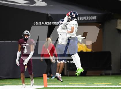 Thumbnail 1 in St. Thomas More vs. Lafayette Christian Academy (LHSAA Div II Select Final) photogallery.