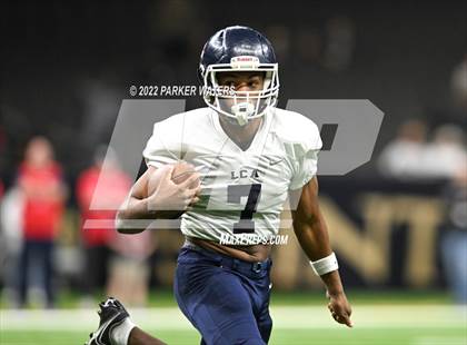 Thumbnail 2 in St. Thomas More vs. Lafayette Christian Academy (LHSAA Div II Select Final) photogallery.