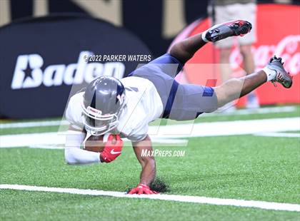 Thumbnail 2 in St. Thomas More vs. Lafayette Christian Academy (LHSAA Div II Select Final) photogallery.
