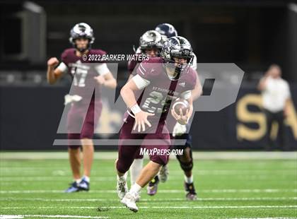Thumbnail 2 in St. Thomas More vs. Lafayette Christian Academy (LHSAA Div II Select Final) photogallery.