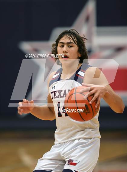 Thumbnail 2 in Navarro @ Wimberley photogallery.