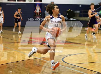 Thumbnail 3 in Navarro @ Wimberley photogallery.