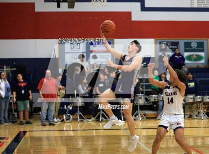 Thumbnail 3 in Navarro @ Wimberley photogallery.