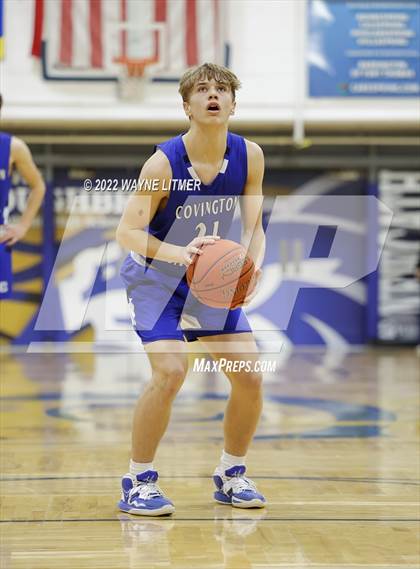 Thumbnail 3 in Covington Catholic @ Newport Central Catholic photogallery.