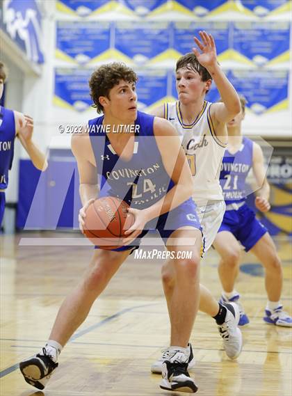 Thumbnail 3 in Covington Catholic @ Newport Central Catholic photogallery.
