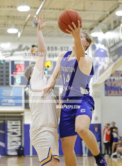 Thumbnail 1 in Covington Catholic @ Newport Central Catholic photogallery.