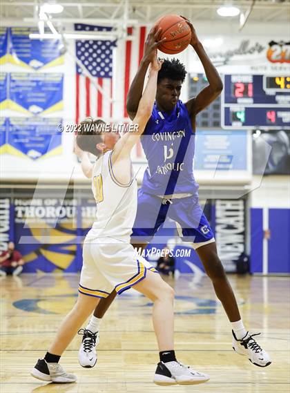 Thumbnail 3 in Covington Catholic @ Newport Central Catholic photogallery.
