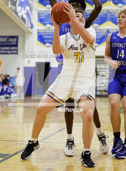 Thumbnail 2 in Covington Catholic @ Newport Central Catholic photogallery.