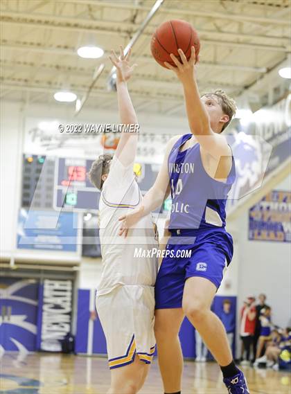 Thumbnail 2 in Covington Catholic @ Newport Central Catholic photogallery.