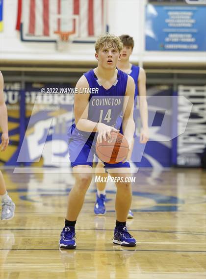 Thumbnail 2 in Covington Catholic @ Newport Central Catholic photogallery.