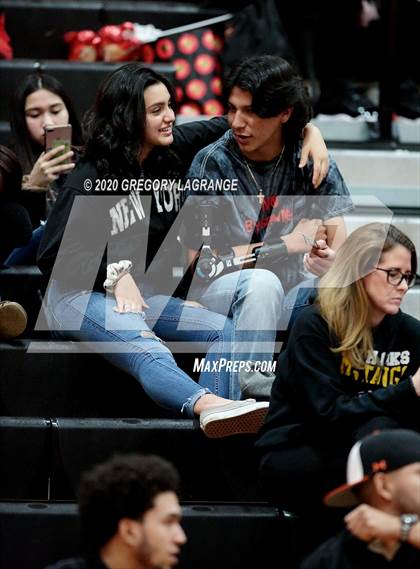 Thumbnail 2 in Bell vs Haltom photogallery.