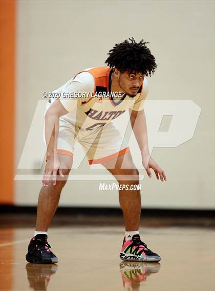 Thumbnail 1 in Bell vs Haltom photogallery.