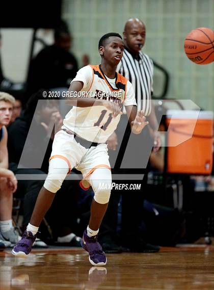 Thumbnail 1 in Bell vs Haltom photogallery.