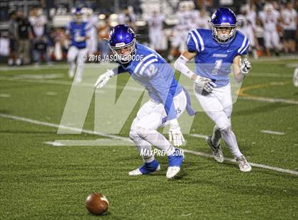 Thumbnail 3 in Caldwell vs. Robinson (UIL 4A D2 Bi-District Playoff) photogallery.