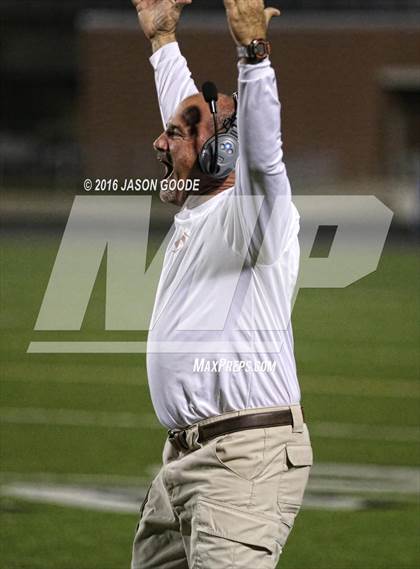 Thumbnail 3 in Caldwell vs. Robinson (UIL 4A D2 Bi-District Playoff) photogallery.