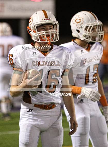 Thumbnail 2 in Caldwell vs. Robinson (UIL 4A D2 Bi-District Playoff) photogallery.