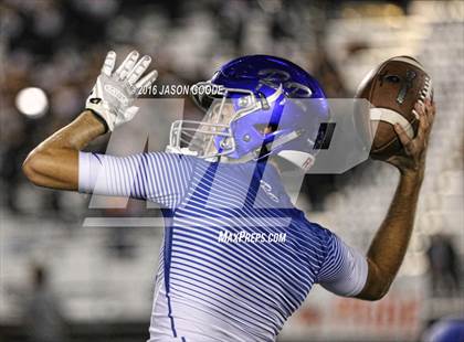Thumbnail 2 in Caldwell vs. Robinson (UIL 4A D2 Bi-District Playoff) photogallery.