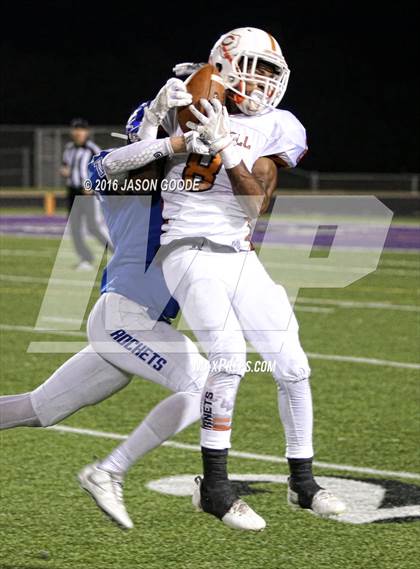 Thumbnail 1 in Caldwell vs. Robinson (UIL 4A D2 Bi-District Playoff) photogallery.