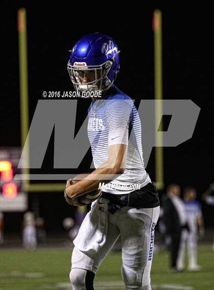 Thumbnail 1 in Caldwell vs. Robinson (UIL 4A D2 Bi-District Playoff) photogallery.
