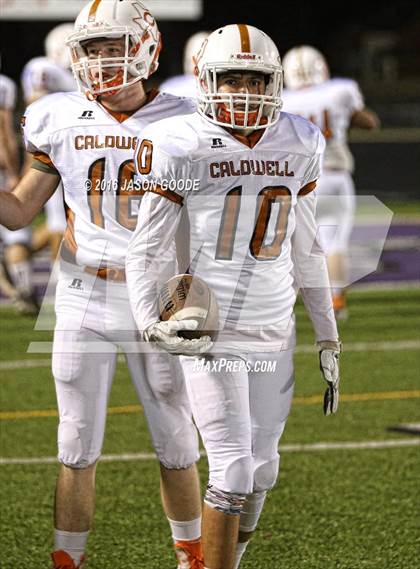 Thumbnail 1 in Caldwell vs. Robinson (UIL 4A D2 Bi-District Playoff) photogallery.