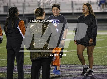 Thumbnail 3 in Caldwell vs. Robinson (UIL 4A D2 Bi-District Playoff) photogallery.