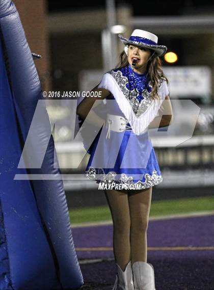 Thumbnail 2 in Caldwell vs. Robinson (UIL 4A D2 Bi-District Playoff) photogallery.