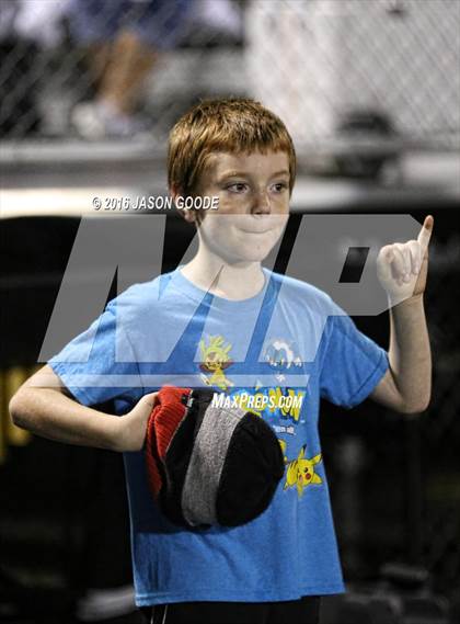 Thumbnail 2 in Caldwell vs. Robinson (UIL 4A D2 Bi-District Playoff) photogallery.