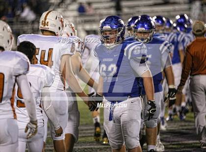 Thumbnail 3 in Caldwell vs. Robinson (UIL 4A D2 Bi-District Playoff) photogallery.