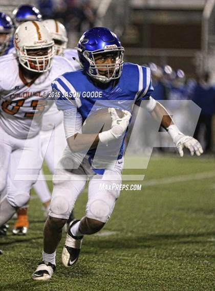 Thumbnail 3 in Caldwell vs. Robinson (UIL 4A D2 Bi-District Playoff) photogallery.