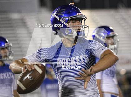 Thumbnail 1 in Caldwell vs. Robinson (UIL 4A D2 Bi-District Playoff) photogallery.