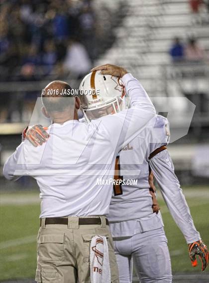 Thumbnail 2 in Caldwell vs. Robinson (UIL 4A D2 Bi-District Playoff) photogallery.