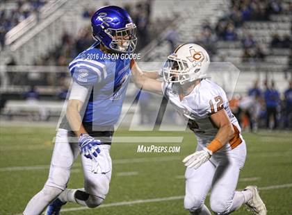 Thumbnail 2 in Caldwell vs. Robinson (UIL 4A D2 Bi-District Playoff) photogallery.