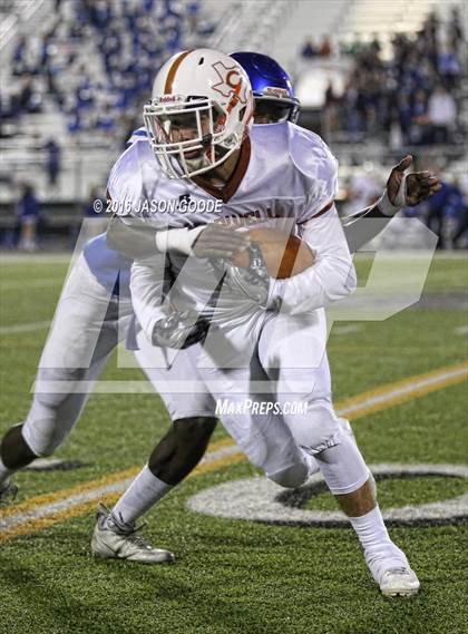 Thumbnail 3 in Caldwell vs. Robinson (UIL 4A D2 Bi-District Playoff) photogallery.
