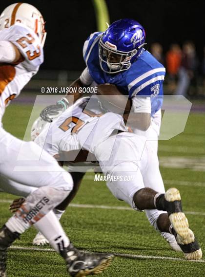 Thumbnail 3 in Caldwell vs. Robinson (UIL 4A D2 Bi-District Playoff) photogallery.