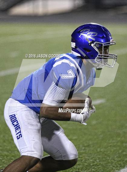 Thumbnail 1 in Caldwell vs. Robinson (UIL 4A D2 Bi-District Playoff) photogallery.