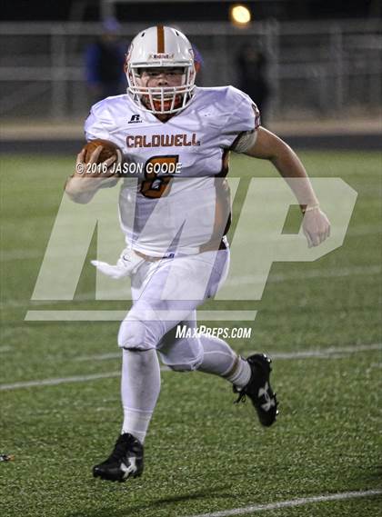 Thumbnail 3 in Caldwell vs. Robinson (UIL 4A D2 Bi-District Playoff) photogallery.