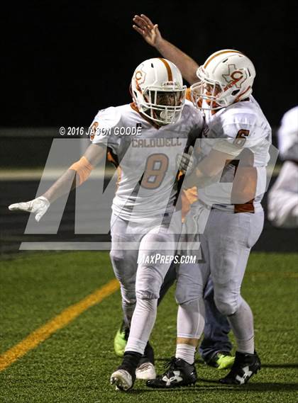 Thumbnail 2 in Caldwell vs. Robinson (UIL 4A D2 Bi-District Playoff) photogallery.