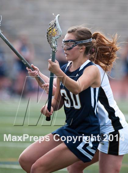 Thumbnail 3 in Arapahoe vs Mullen (CHSAA 2nd Round Playoff) photogallery.