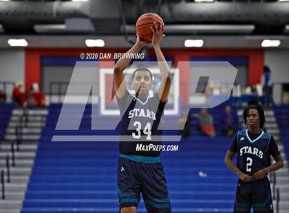 Thumbnail 2 in Loudon vs Siegel (Under Armour Classic) photogallery.