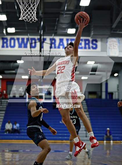 Thumbnail 3 in Loudon vs Siegel (Under Armour Classic) photogallery.