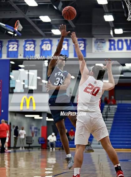 Thumbnail 3 in Loudon vs Siegel (Under Armour Classic) photogallery.