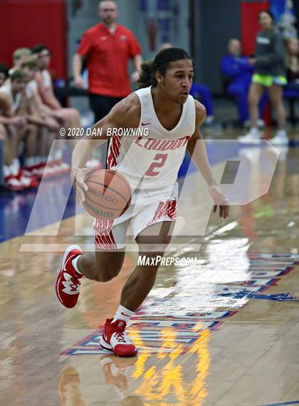 Thumbnail 1 in Loudon vs Siegel (Under Armour Classic) photogallery.
