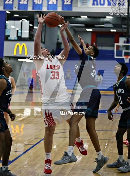 Thumbnail 1 in Loudon vs Siegel (Under Armour Classic) photogallery.