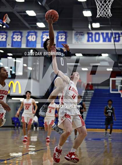 Thumbnail 1 in Loudon vs Siegel (Under Armour Classic) photogallery.