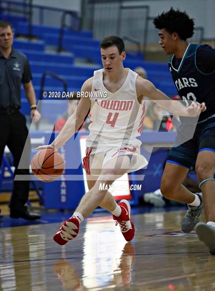 Thumbnail 3 in Loudon vs Siegel (Under Armour Classic) photogallery.