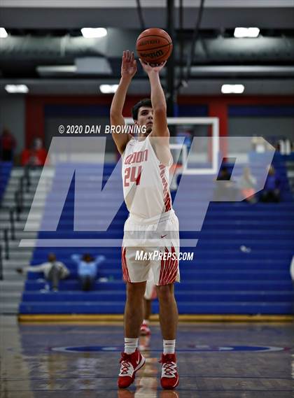 Thumbnail 2 in Loudon vs Siegel (Under Armour Classic) photogallery.