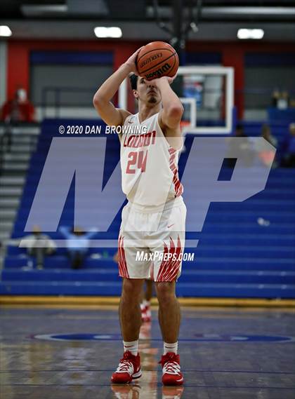 Thumbnail 1 in Loudon vs Siegel (Under Armour Classic) photogallery.