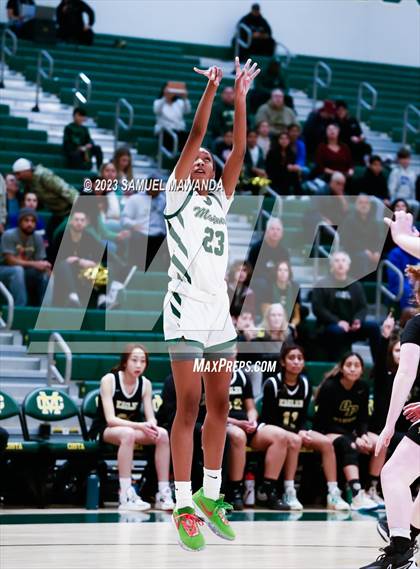 Thumbnail 2 in Oak Park vs  St. Monica (CIF SS Division 5A Championship) photogallery.