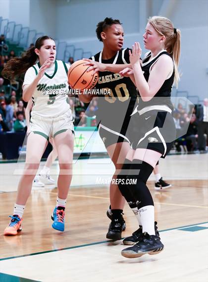 Thumbnail 1 in Oak Park vs  St. Monica (CIF SS Division 5A Championship) photogallery.