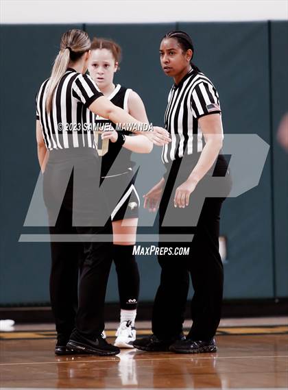 Thumbnail 3 in Oak Park vs  St. Monica (CIF SS Division 5A Championship) photogallery.